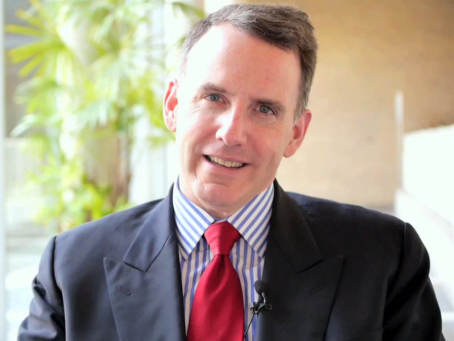 Headshot of Edward Glaeser